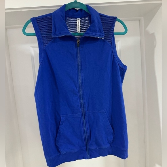 SOLD FABLETICS COBALT BLUE TEMECULA TERRY MESH HIGH NECK SPORTS VEST MEDIUM - Picture 3 of 5